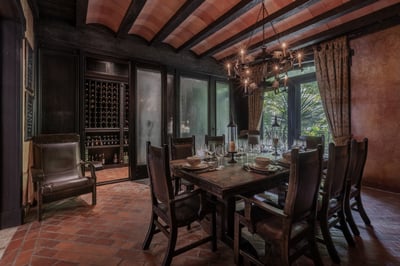 Luxury Villa Photo #30