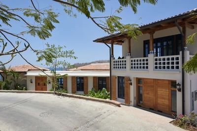 Luxury Villa Photo #10