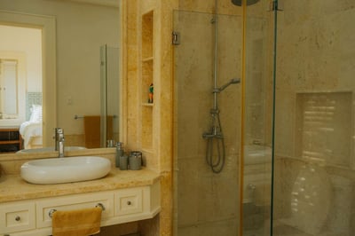 Luxury Villa Photo #47