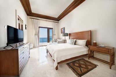 Luxury Villa Photo #20
