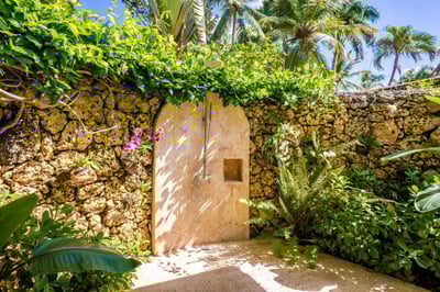 Luxury Villa Photo #42