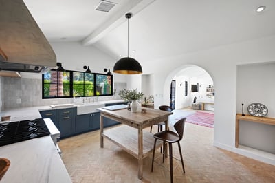 Luxury Villa Photo #40