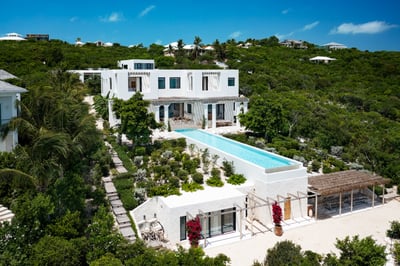 Luxury Villa Photo #5