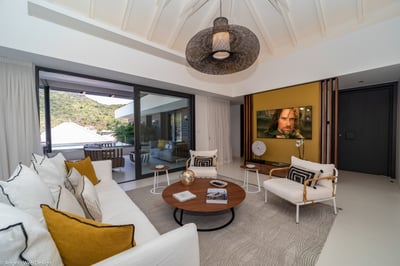 Luxury Villa Photo #12