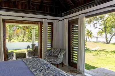 Luxury Villa Photo #19