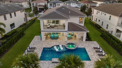 Luxury Villa Photo #2