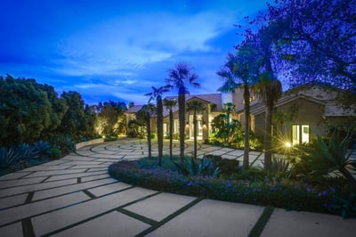 Luxury Villa Photo #17