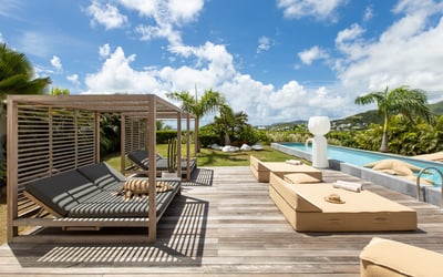 Luxury Villa Photo #4