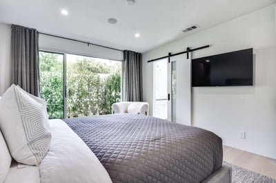 Luxury Villa Photo #32