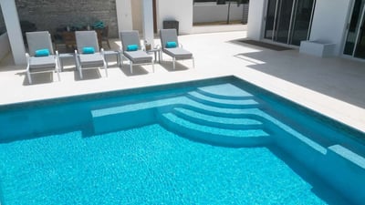 Luxury Villa Photo #7
