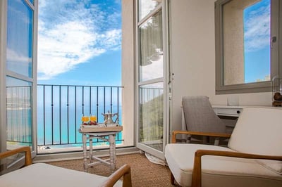 Luxury Villa Photo #28