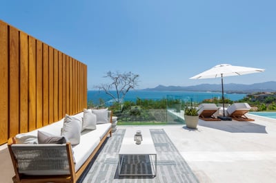 Luxury Villa Photo #17