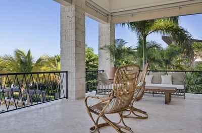 Luxury Villa Photo #11