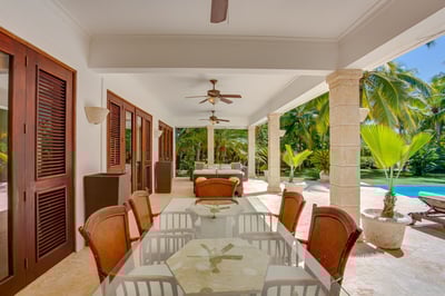 Luxury Villa Photo #13