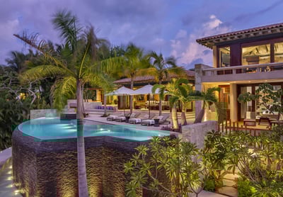 Luxury Villa Photo #4