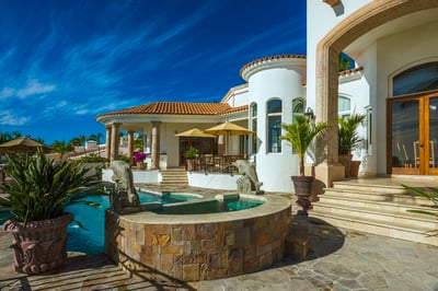 Luxury Villa Photo #9