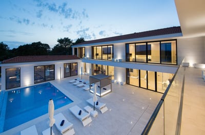 Luxury Villa Photo #17