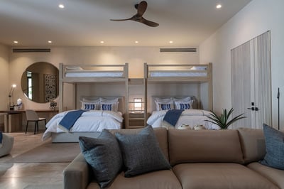 Luxury Villa Photo #57