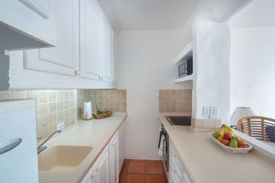 Luxury Villa Photo #3