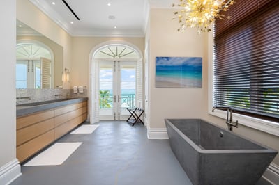 Luxury Villa Photo #51