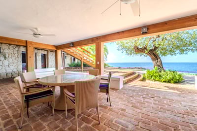 Luxury Villa Photo #20