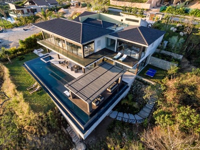 Luxury Villa Photo #31