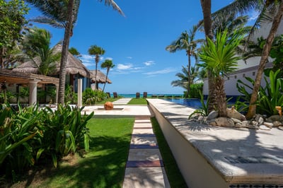 Luxury Villa Photo #19