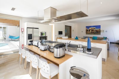 Luxury Villa Photo #14