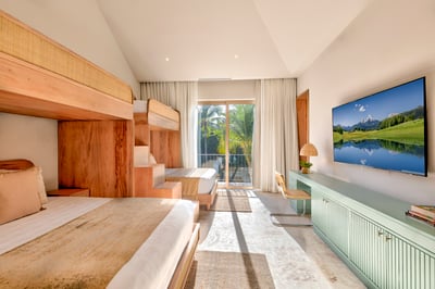 Luxury Villa Photo #34