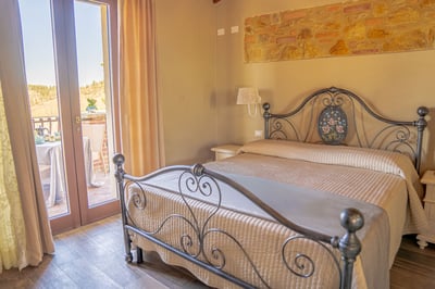 Luxury Villa Photo #18