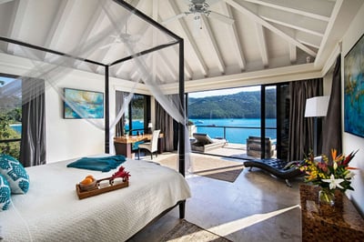 Luxury Villa Photo #15