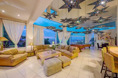 Luxury Villa Photo #14