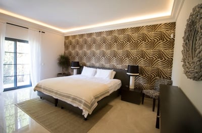Luxury Villa Photo #27