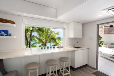 Luxury Villa Photo #23