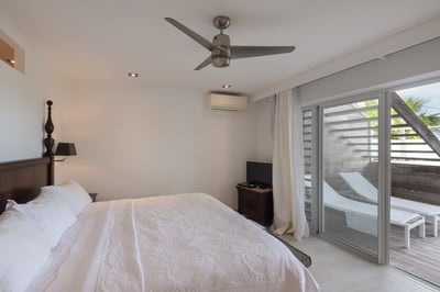 Luxury Villa Photo #31