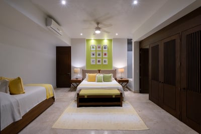 Luxury Villa Photo #53