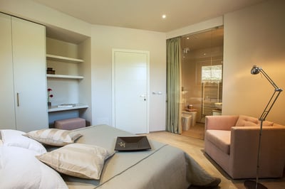 Luxury Villa Photo #20
