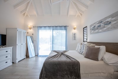 Luxury Villa Photo #25