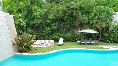 Luxury Villa Photo #5