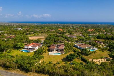 Luxury Villa Photo #9