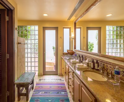Luxury Villa Photo #34