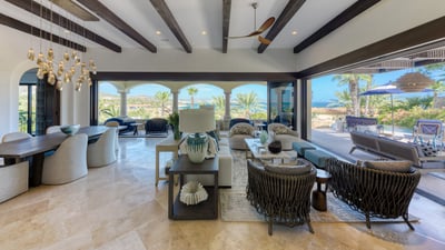 Luxury Villa Photo #17