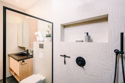 Penthouse Level | Suite #1 private bathroom