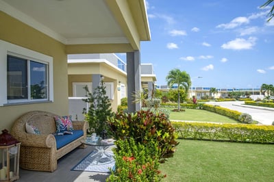 Luxury Villa Photo #2