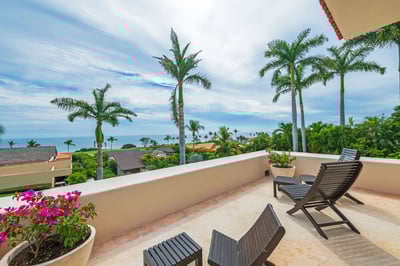 Luxury Villa Photo #28