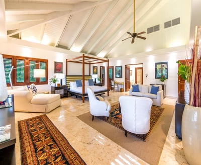 Luxury Villa Photo #41