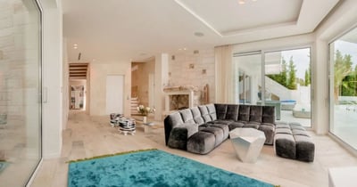 Luxury Villa Photo #14