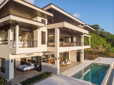 Luxury Villa Photo #3