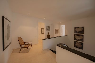 Luxury Villa Photo #33