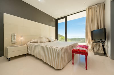 Luxury Villa Photo #30